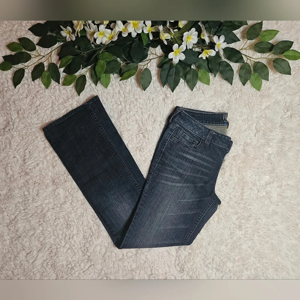 Refuge Runway Everyday Boot Cut Vintage Wash Jeans (NWOT)